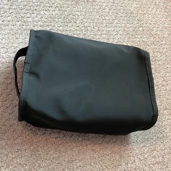 Calvin Klein Men’s Accessory Bag - Picture 14 of 14